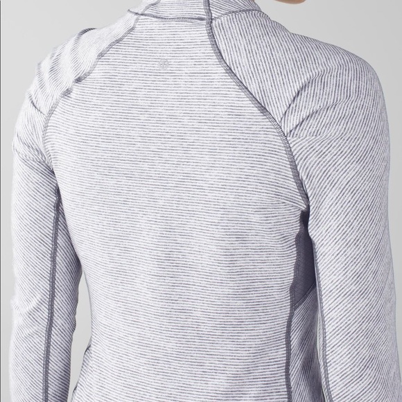 Lululemon Think Fast Long Sleeve in Tonka Stripe Heathered Slate White / Slate - Picture 6 of 14